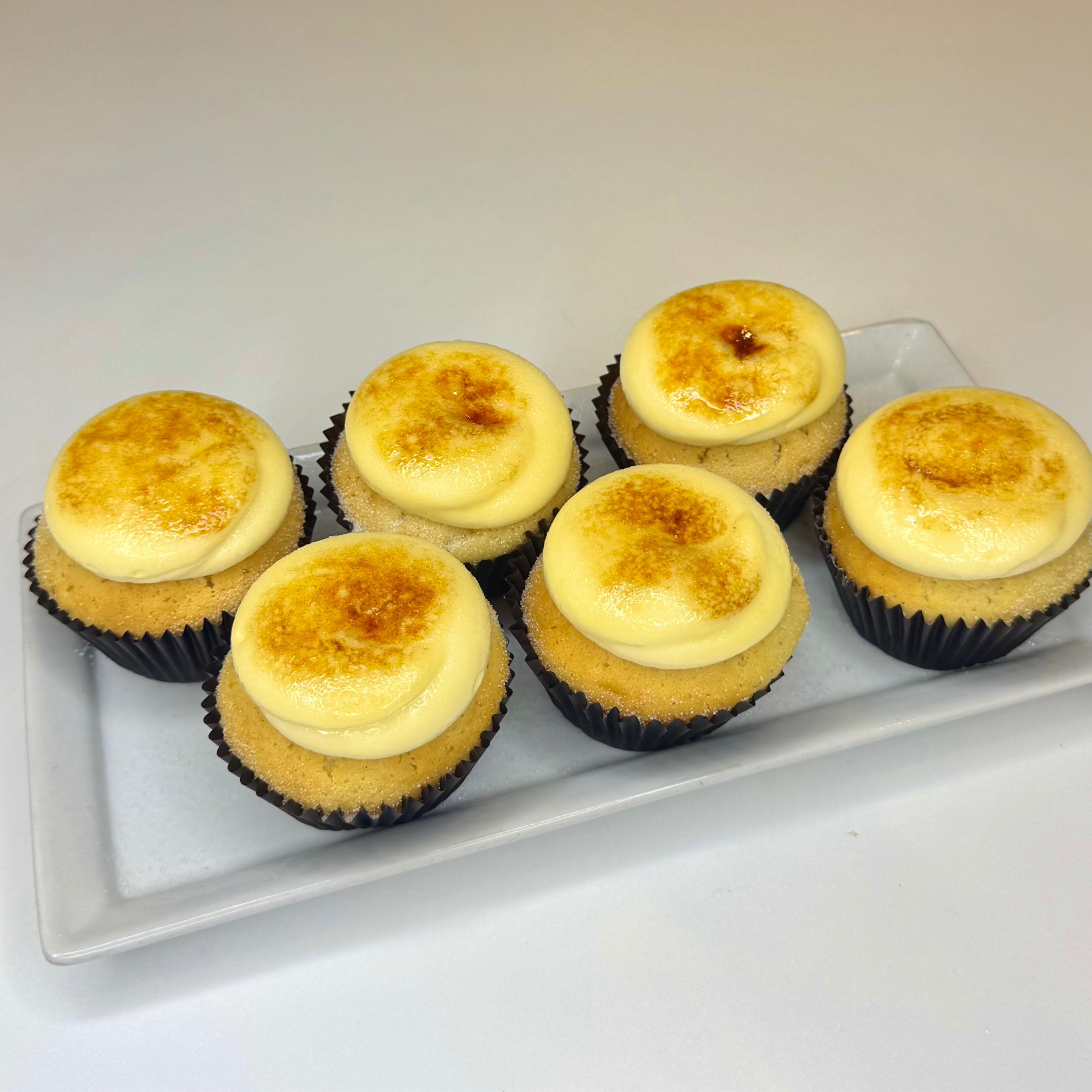 Crème Brûlée Cupcake